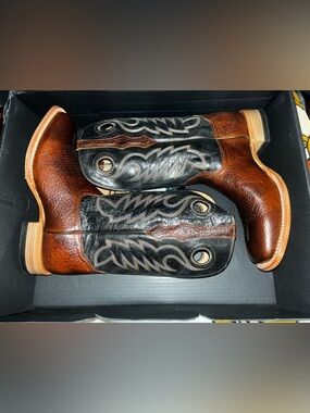 Men's Cody James Black and Brown Western Pull-On Boots